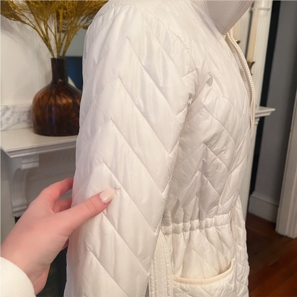 ATHLETA Mendocino Quilted Belted Light Puffer Coat Color Magnolia White Size XS - Picture 16 of 16